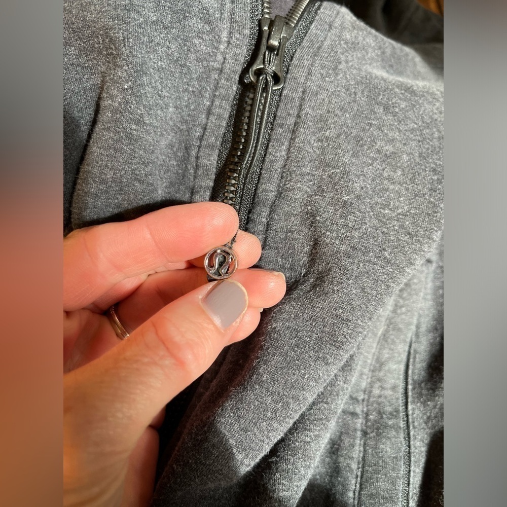 Lululemon Bliss Break Hoodie - Heathered Black / Black - Picture 11 of 11